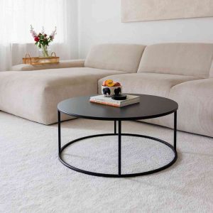 Mesa de centro Vilna 96×45 ambientada en un living