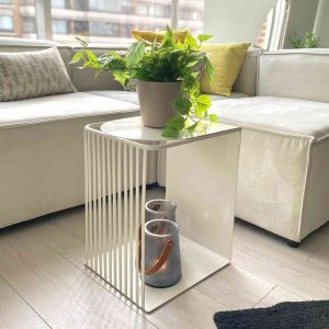 Mesa Auxiliar Brig ambientada