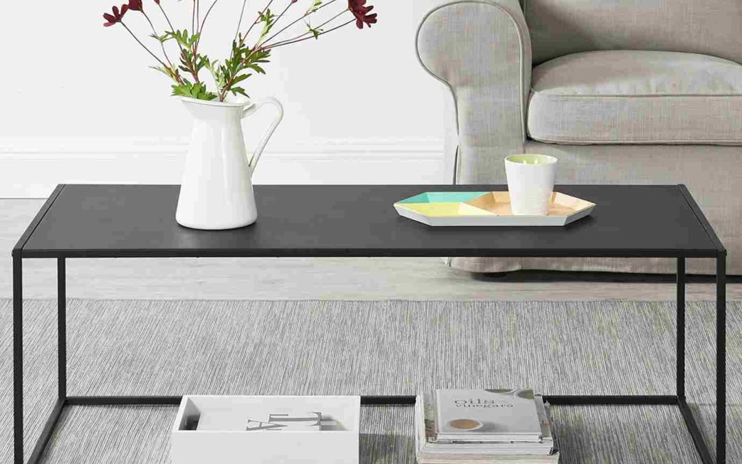 Elegancia que se nota: la mesa de centro negra metálica